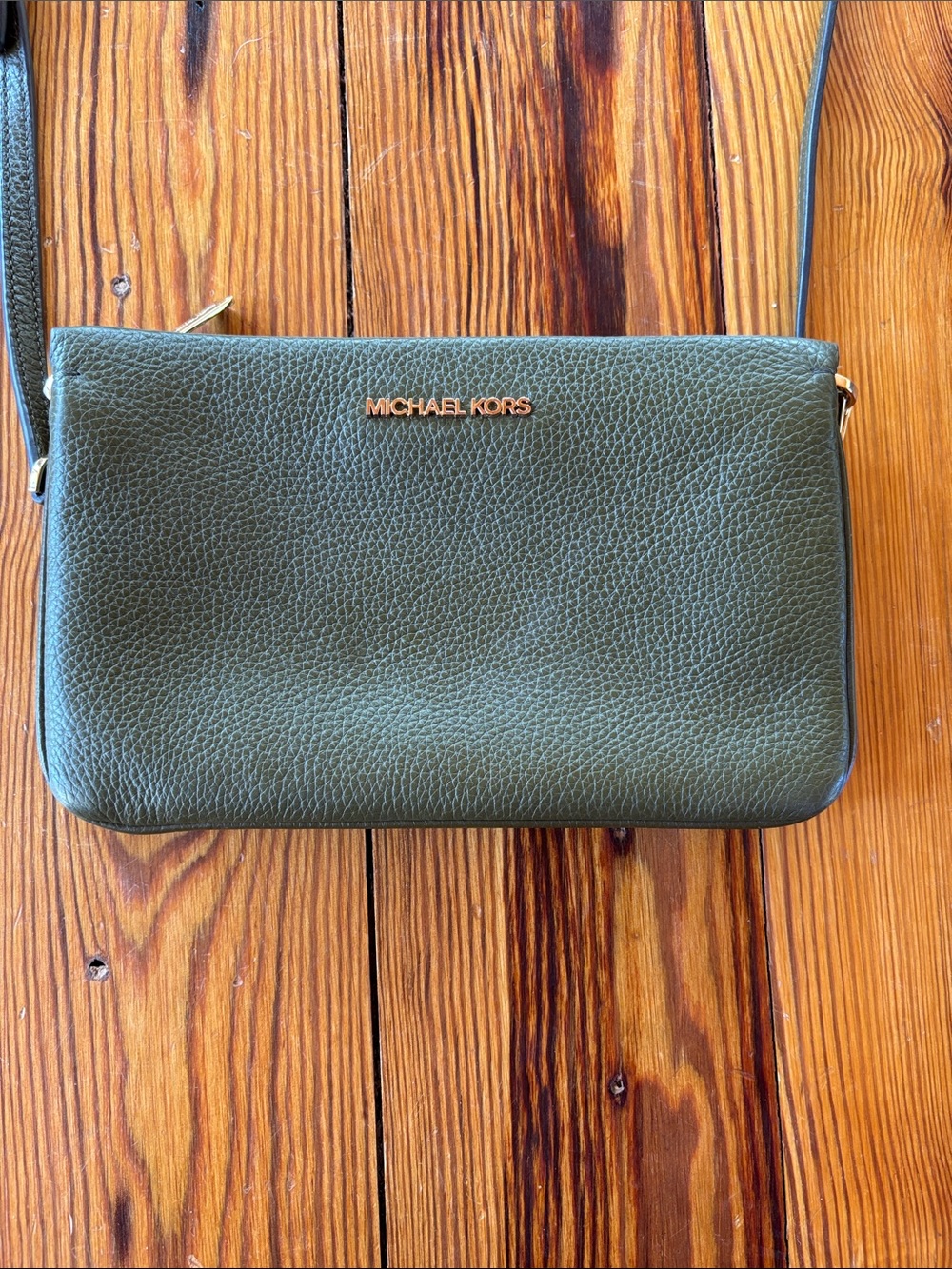 MICHAEL KORS Olive Leather Pebbled Crossbody New Without Tags.
